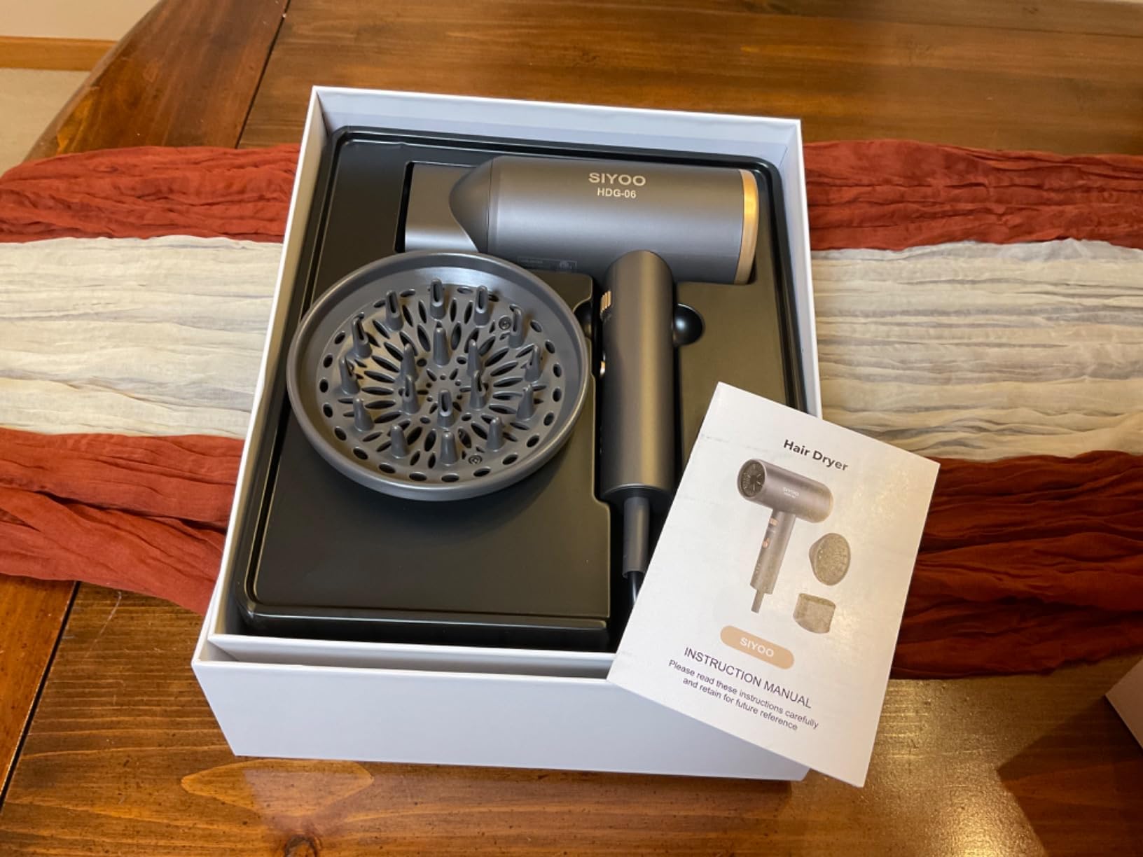 SIYOO professional hair dryer customer styling photo